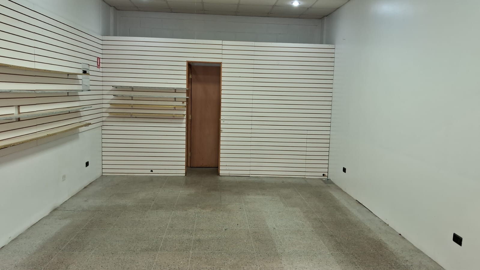 Arriendo de Locales en Estratégico Strip Center en Limache - Imagen 10