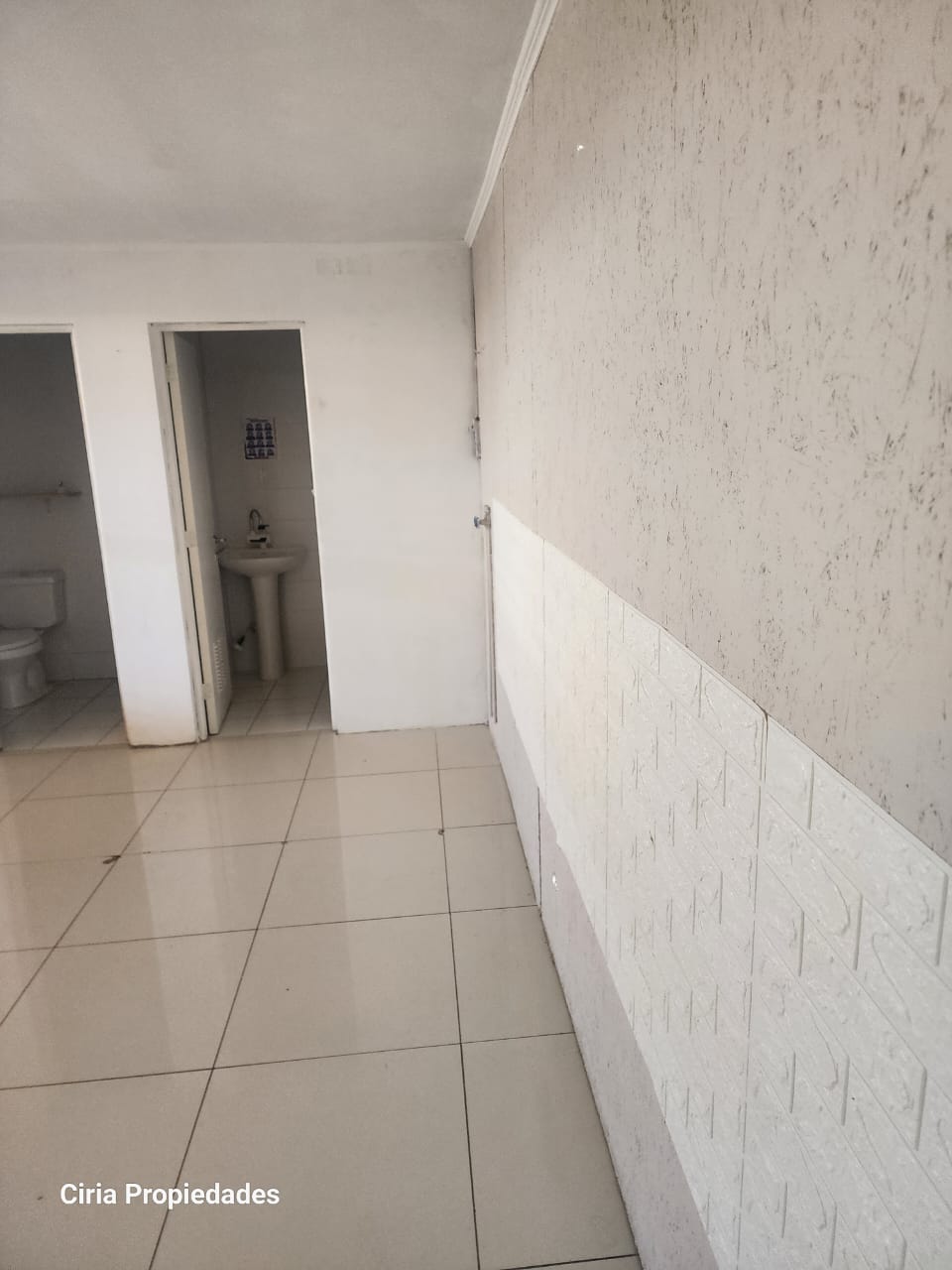 🏪 ¡Oportunidad de arriendo en el centro de Quillota, 360 metros! 🏪 - Imagen 5
