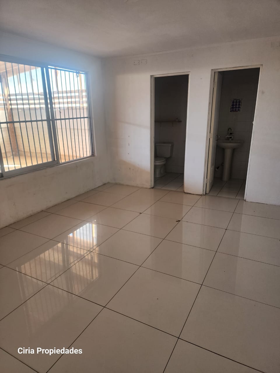 🏪 ¡Oportunidad de arriendo en el centro de Quillota, 360 metros! 🏪 - Imagen 6