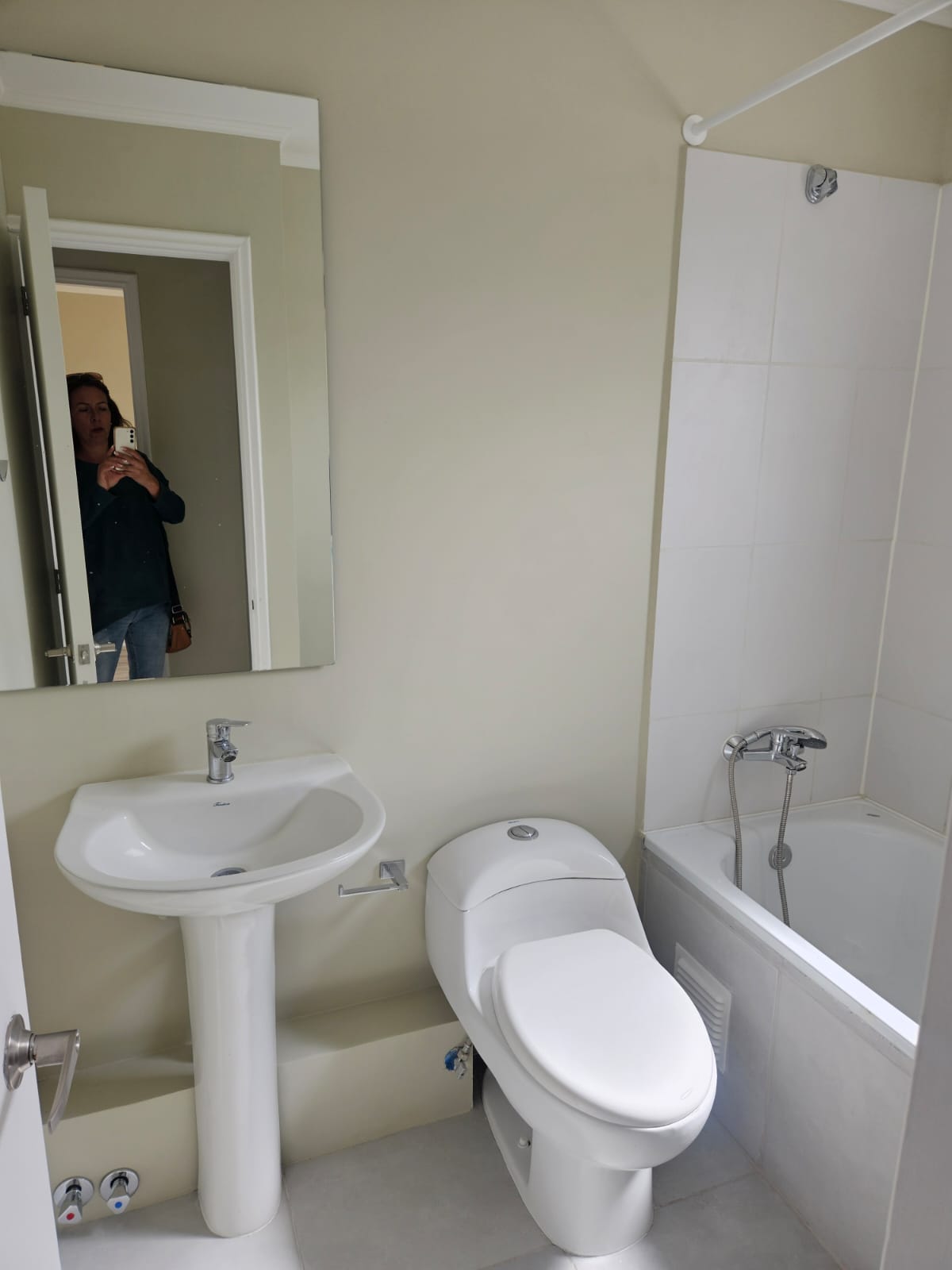Arriendo casa Nueva en Condominio Paradero 21 de La Cruz - Imagen 13
