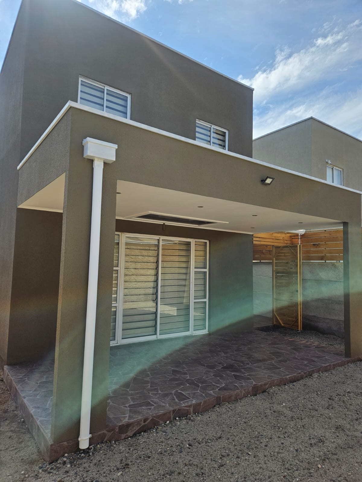 Arriendo casa Nueva en Condominio Paradero 21 de La Cruz - Imagen 9