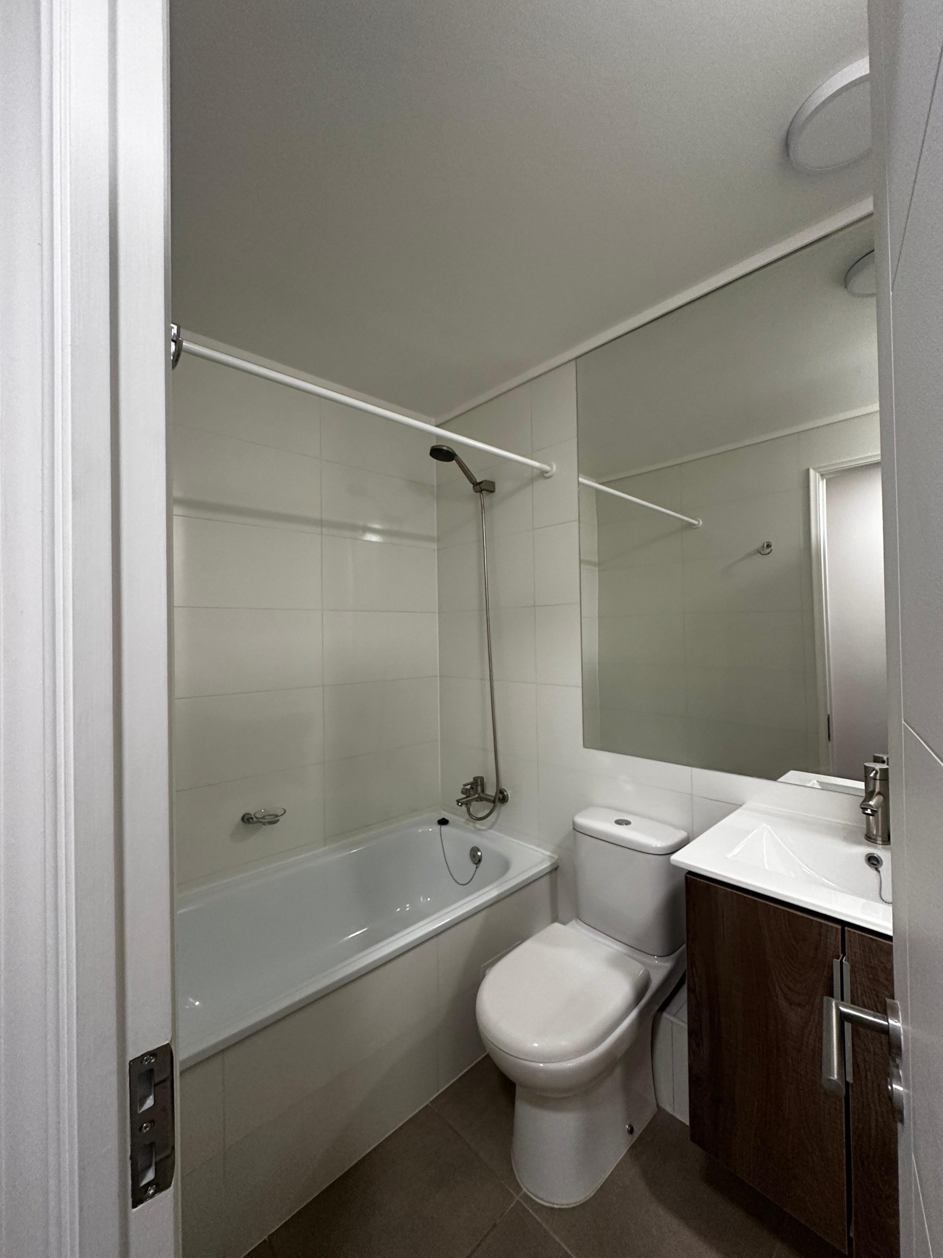ARRIENDA Departamento Semi Amoblado en Edificio Barcelona, Quillota - Imagen 7